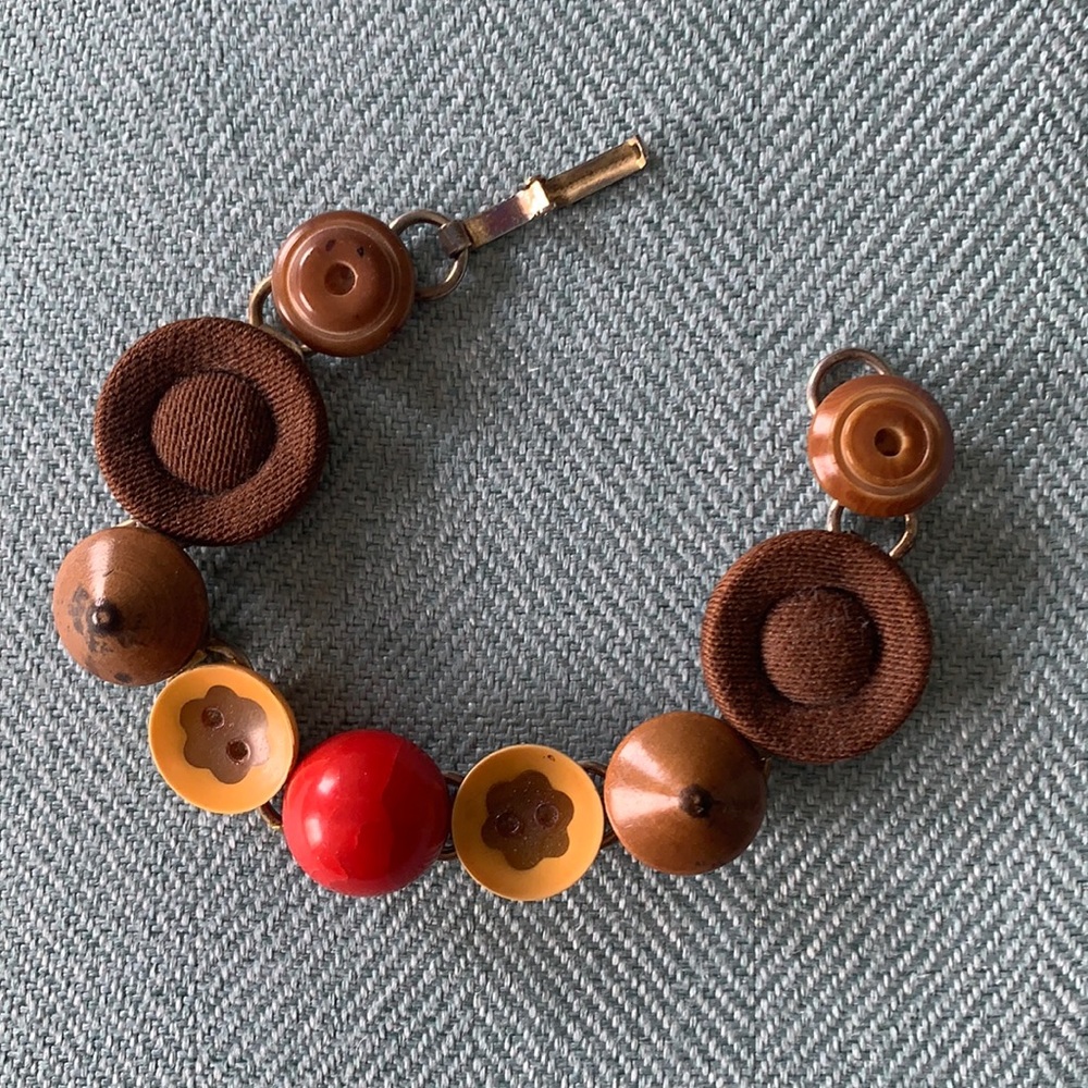 Vintage button bracelet